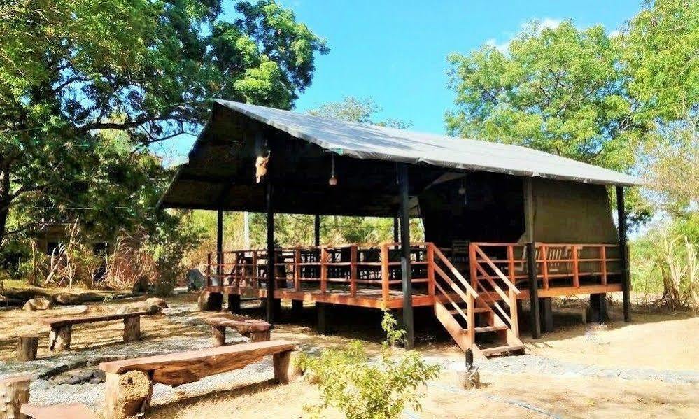 Kula Kula Luxury Camping Resort Udawalawe Exterior foto